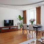 Appartement Oomph Skyline 3bdr Retreat With Ac Warschau