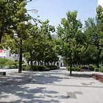 Apartamento Oomph Skyline 3bdr Retreat With Ac