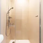 Апартаменты Oomph Skyline 3bdr Retreat With Ac *