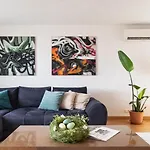 Апартаменты Oomph Skyline 3bdr Retreat With Ac Варшава