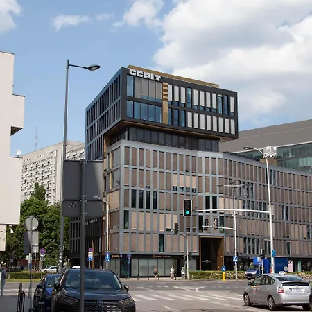 Oomph Skyline 3bdr Retreat With Ac Varšava