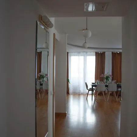 Oomph Skyline 3bdr Retreat With Ac شقة *