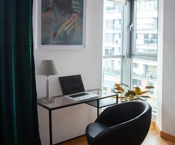 Oomph Skyline 3bdr Retreat With Ac Lejlighed *