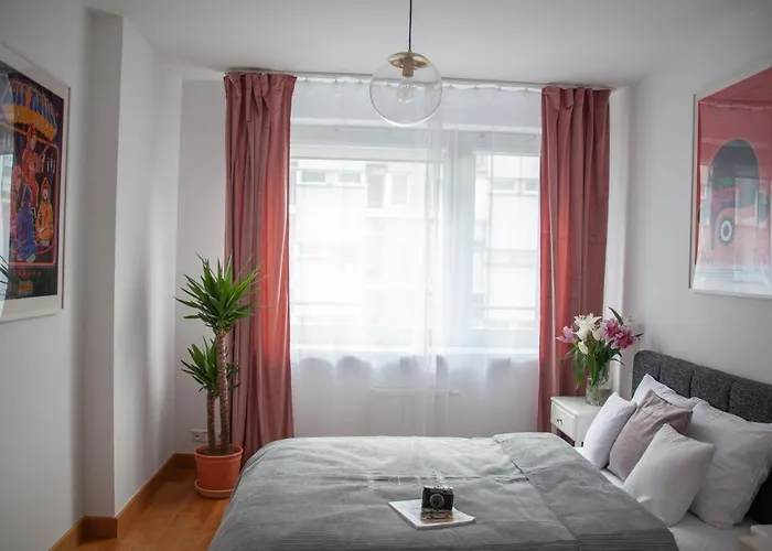 Lejlighed Oomph Skyline 3bdr Retreat With Ac