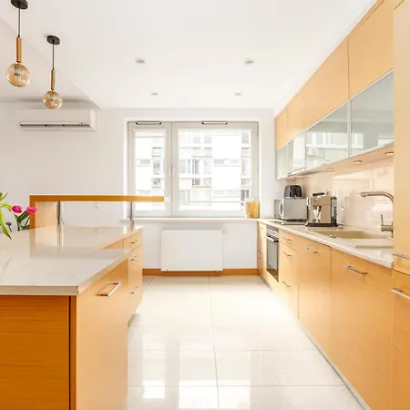 Oomph Skyline 3bdr Retreat With Ac